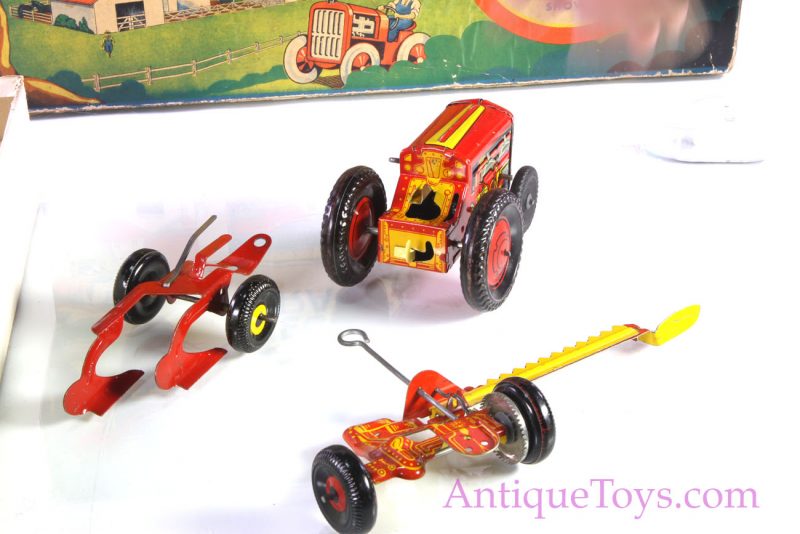 Marx Complete Farm Set with Mechanical Tractor <FONT COLOR="ff000 ">*SOLD*</font> - Image 9