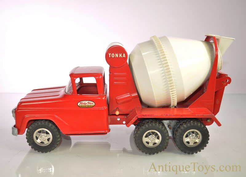 Vintage ca. 1960’s Original Tonka Pressed Steel Dual Rear Wheel Cement Mixer Truck <FONT COLOR="ff000 ">*SOLD*</font> - Image 2