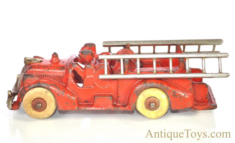 Hubley ca. 1930’s Red Cast Iron Fire Engine Ladder Truck <FONT COLOR="ff000 ">*SOLD*</font> - Image 2