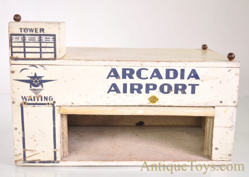 Arcade ca. 1940’s Wooden Arcadia Airport Play Set Toy <FONT COLOR="ff000 ">*SOLD*</font> - Image 3