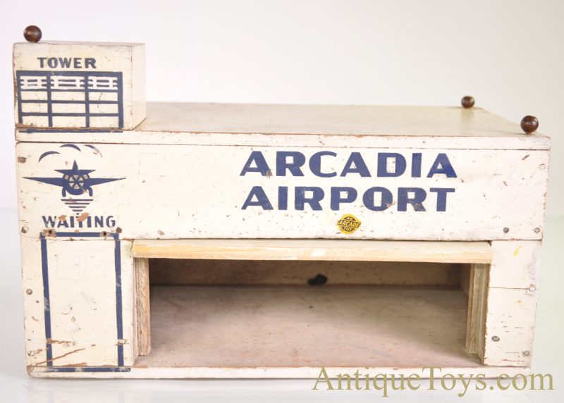 Arcade ca. 1940’s Wooden Arcadia Airport Play Set Toy <FONT COLOR="ff000 ">*SOLD*</font> - Image 4