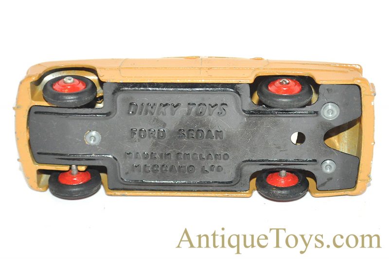 Meccano Ltd. Dinky Toys ca. 1954 #170 Mint Diecast Ford Sedan <FONT COLOR="ff000 ">*SOLD*</font> - Image 4