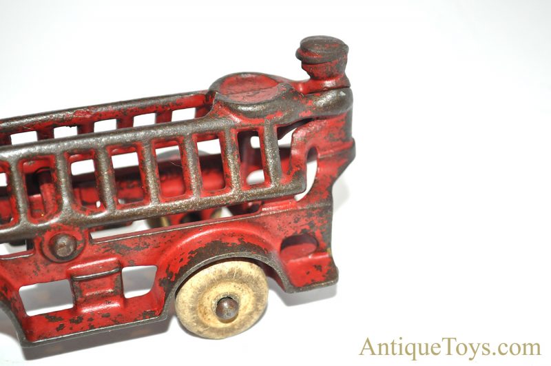 Kenton Hardware Co. ca. 1930's Red Cast Iron Tandem Fire Engine Ladder Truck for Sale - Image 6