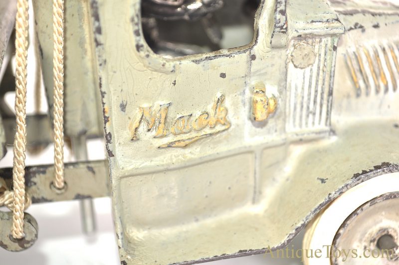 Arcade Cast Iron "T Bar Mack" Mack Dump Truck *SOLD* - Image 10