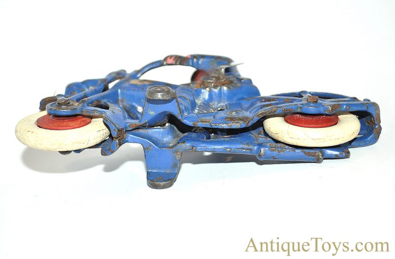 Hubley Cast Iron Motorcycle Cop with Battery Operated Light <FONT COLOR="ff000 ">*SOLD*</font> - Image 6