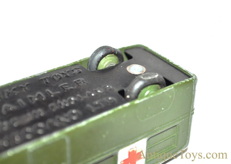 Meccano Ltd. Dinky Toys Diecast Daimler US Army Red Cross Ambulance for Sale <FONT COLOR="ff000 ">*SOLD*</font> - Image 8