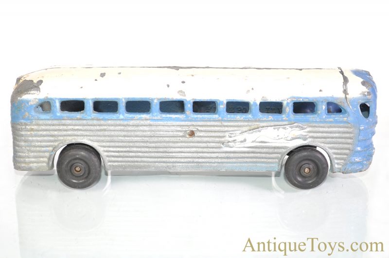 Realistic Toy Co. Cast Aluminum Dual Rear Wheel Silverside Greyhound Bus <FONT COLOR="ff000 ">*SOLD*</font>