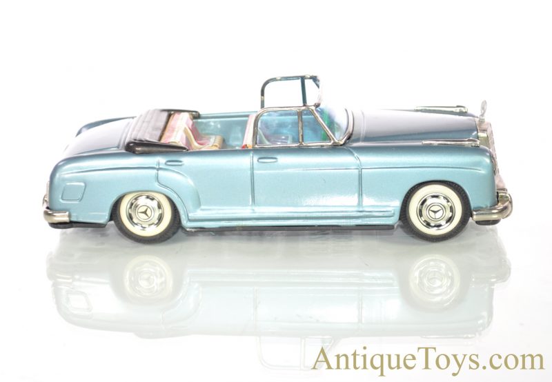 Bandai Mercedes-Benz 219 Convertible Automobiles of the World Series #733 Tin Lithographed Friction Japan Scale Model w/Box <FONT COLOR="ff000 ">*SOLD*</font> - Image 4