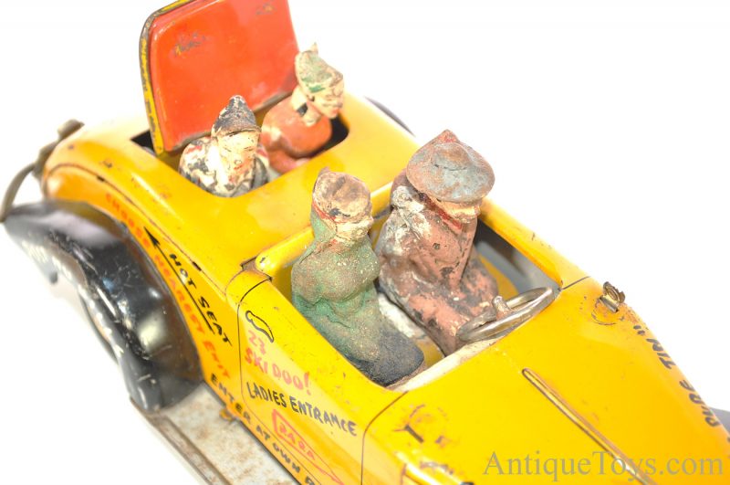Arnold ca. 1950’s TL-1920 Hochzeitsauto “Tin Lizzy” Tin Lithographed Old Jalopy Car with Figures for Parts for Sale - Image 12