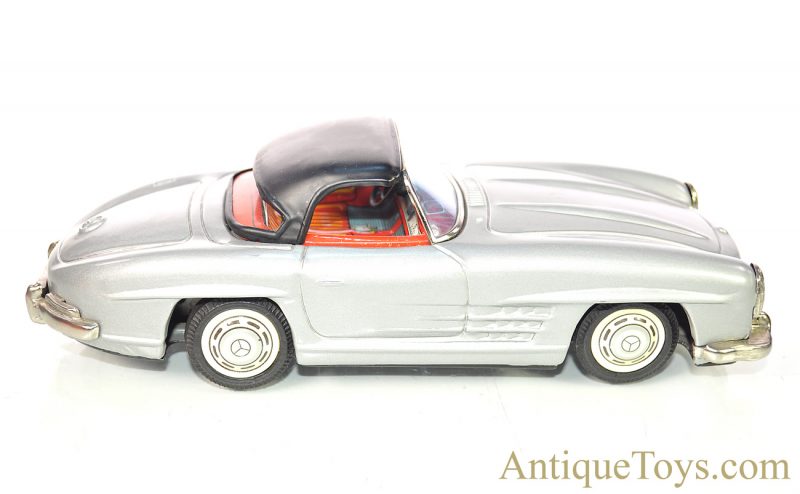 Bandai Mercedes-Benz 300SL Coupe #916 Tin Lithographed Friction Japan Scale Model w/Box for Sale <FONT COLOR="ff000 ">*SOLD*</font> - Image 2
