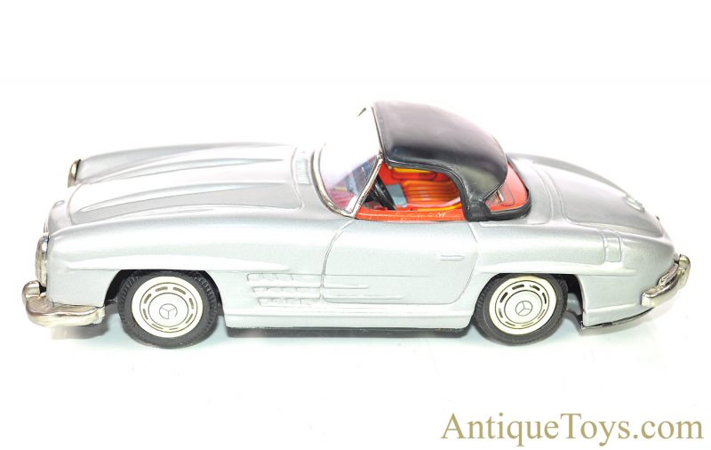 Bandai Mercedes-Benz 300SL Coupe #916 Tin Lithographed Friction Japan Scale Model w/Box for Sale <FONT COLOR="ff000 ">*SOLD*</font> - Image 3