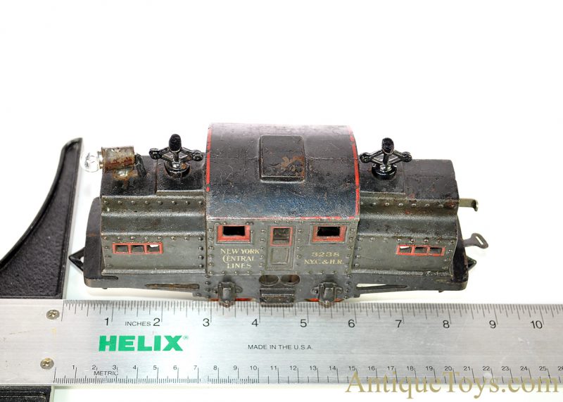 Bing Werkes "New York Central Lines" Cast Iron Electric Locomotive & Tin Lithographed Passenger & Caboose Cars Train Set *RESEARCH HELP NEEDED* <FONT COLOR="ff000 ">*SOLD*</font> - Image 20