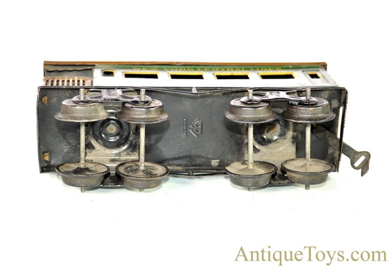 Bing Werkes "New York Central Lines" Cast Iron Electric Locomotive & Tin Lithographed Passenger & Caboose Cars Train Set *RESEARCH HELP NEEDED* <FONT COLOR="ff000 ">*SOLD*</font> - Image 18