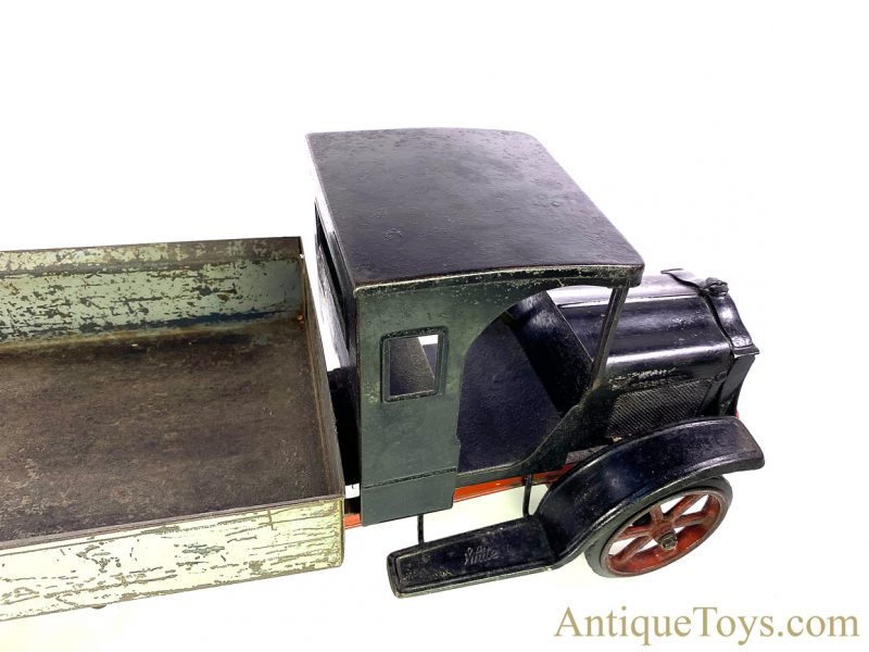 Burdette-Murray Rare ca. 1923 "White" White Motor Co. Pressed Steel Dual Wheel Hydraulic Dump Truck for Sale <FONT COLOR="ff000 ">*SOLD*</font> - Image 4