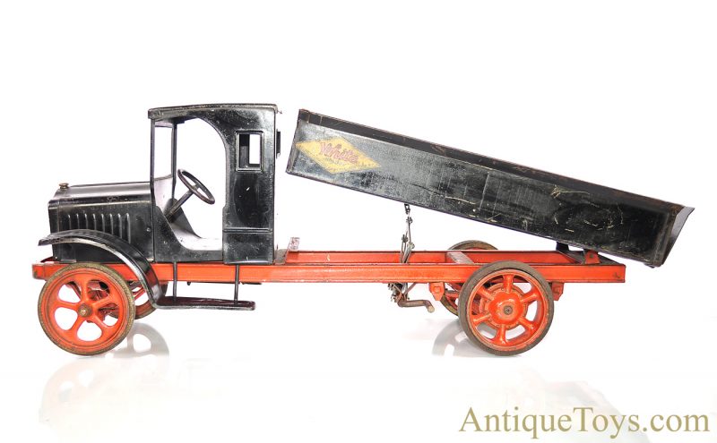 Kelmet "White" White Motor Co. "Big Boy" Pressed Steel Dual Wheel Hydraulic Dump Truck <FONT COLOR="ff000 ">*SOLD*</font> - Image 3
