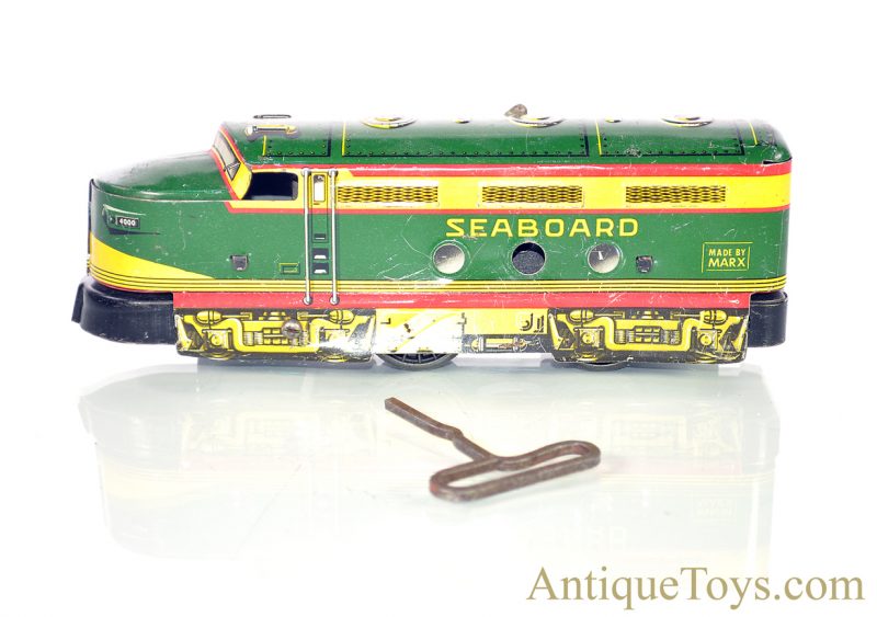 Marx O-Gauge 7pc. Tin Lithographed Train Set #4000 Seaboard Clockwork & Dummy A-Unit Diesel Locomotive with #956 Caboose, B&O Coal, Flat & Sinclair Tank Cars & Illinois Central Trestle Bridge for Sale - Image 6