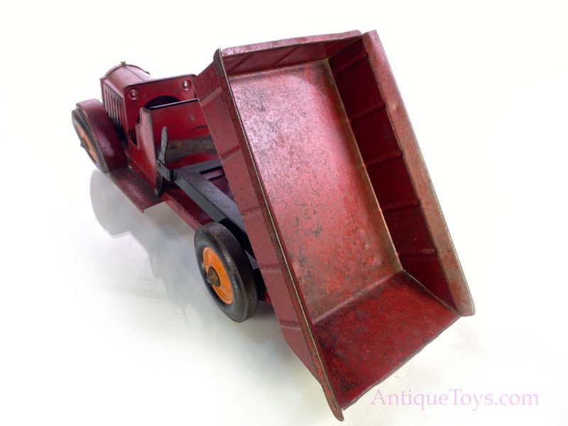 Structo Red Steel Dump Truck <FONT COLOR="ff000 ">*SOLD*</font> - Image 10