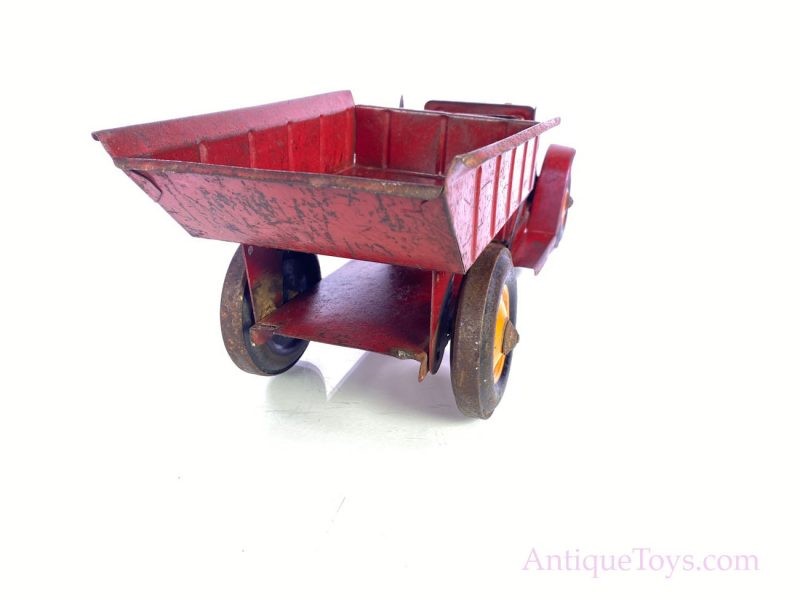 Structo Red Steel Dump Truck <FONT COLOR="ff000 ">*SOLD*</font> - Image 3