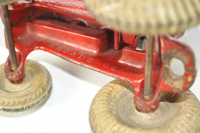 Arcade ca. 1930's Cast Iron Allis-Chalmers #265 Tractor for Sale - Image 6