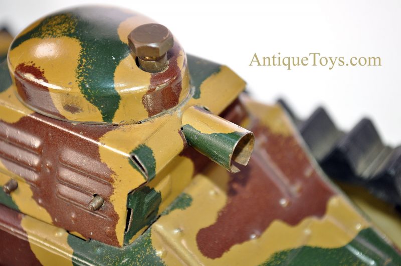 TippCo Tin Lithographed Windup Sparking Military Tank with Rubber Treads German <FONT COLOR="ff000 ">*SOLD*</font> - Image 8