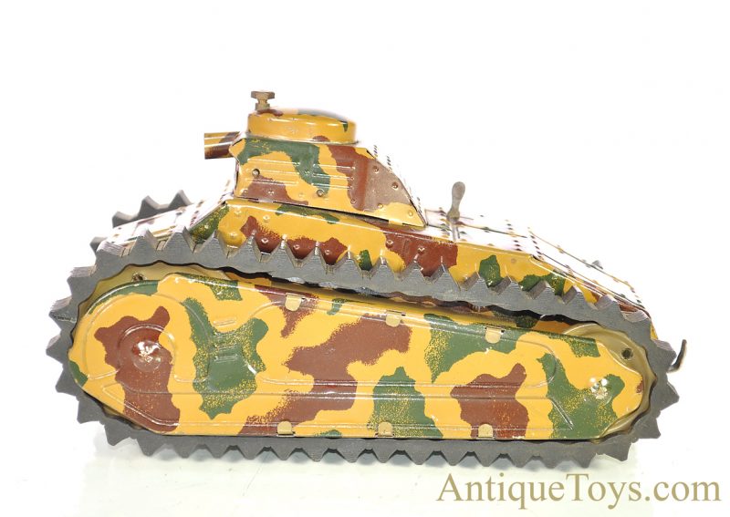 TippCo Tin Lithographed Windup Sparking Military Tank with Rubber Treads German <FONT COLOR="ff000 ">*SOLD*</font> - Image 5