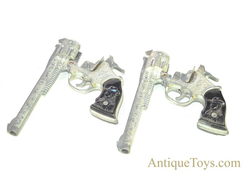 Kilgore ca. 1950's Kit Carson 50 Shot Repeating Cap Guns No. 2552 with Holsters Western Toy <FONT COLOR="ff000 ">*SOLD*</font> - Image 4