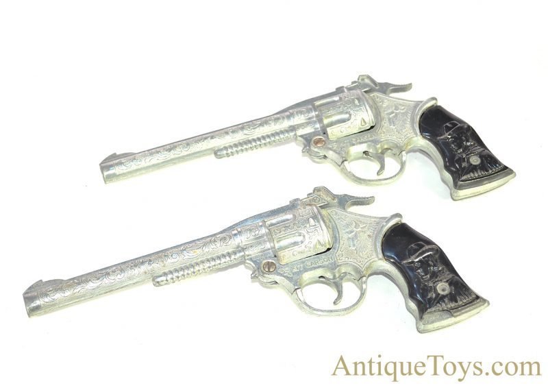 Kilgore ca. 1950's Kit Carson 50 Shot Repeating Cap Guns No. 2552 with Holsters Western Toy <FONT COLOR="ff000 ">*SOLD*</font> - Image 3