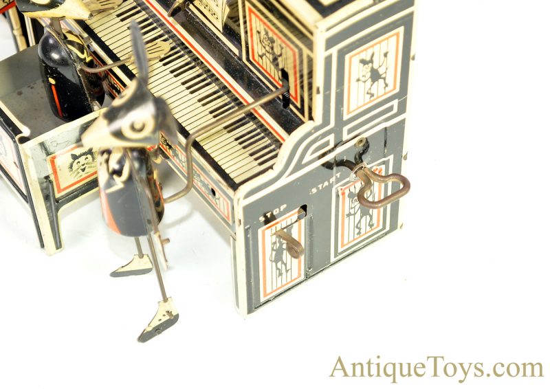 Marx "Marx Merry Makers" Tin Lithographed Mouse Band Windup Toy with Box <FONT COLOR="ff000 ">*SOLD*</font> - Image 6