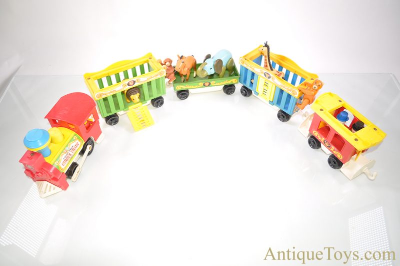 Fisher-Price ca. 1973 Circus Train 991 Little People Pull Toy with People & Animal Figures Play Set for Sale - Image 3