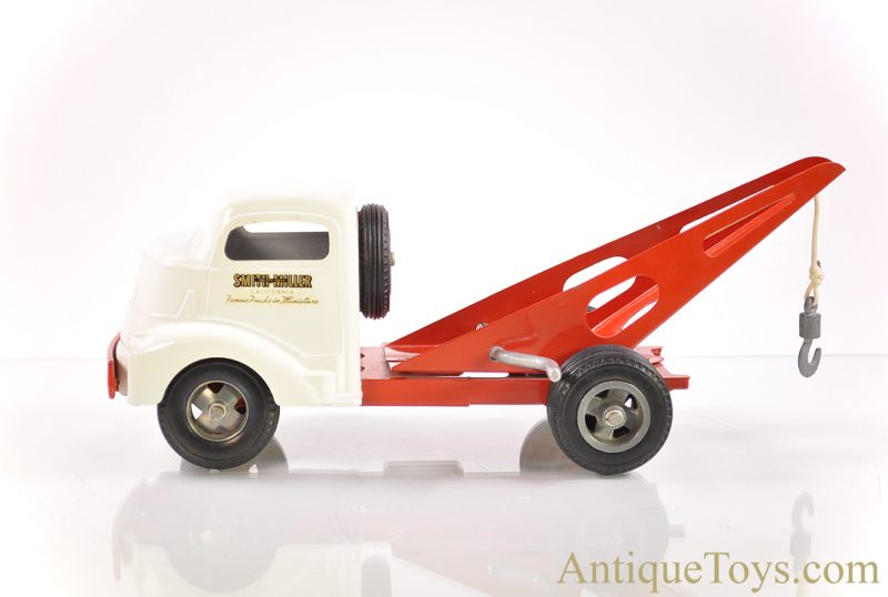Original Smith-Miller, Inc. “Smitty Toys” Tow Truck Wrecker <FONT COLOR="ff000 ">*SOLD*</font> - Image 2
