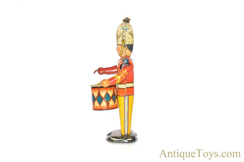 Marx Tin Lithographed Windup “George the Drummer Boy” with Box for Sale <FONT COLOR="ff000 ">*SOLD*</font> - Image 4