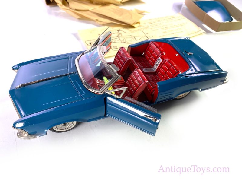 Buick Riveria Hardtop Tin Car by Haji Japan <FONT COLOR="ff000 ">*SOLD*</font> - Image 2