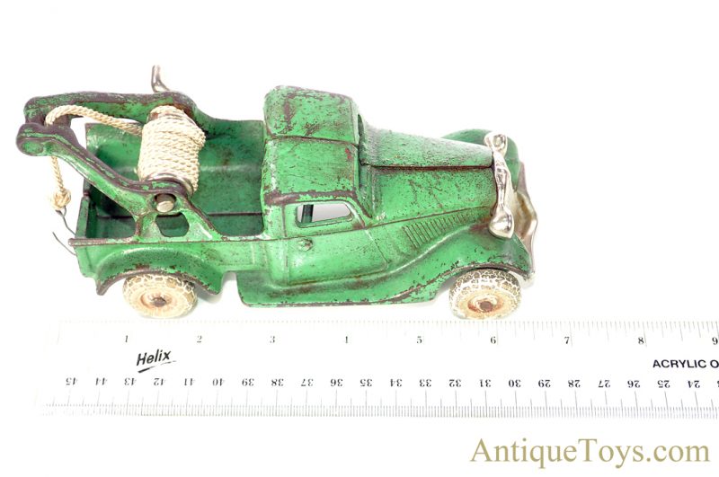 Arcade Rare ca. 1930's No. 202 Cast Iron Green Wrecker Tow Truck <FONT COLOR="ff000 ">*SOLD*</font> - Image 7