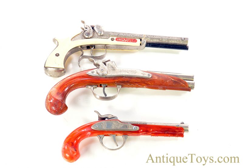 Hubley ca. 1950's-1960's Flintlock Cap Pistol Set of 3 <FONT COLOR="ff000 ">*SOLD*</font> - Image 2