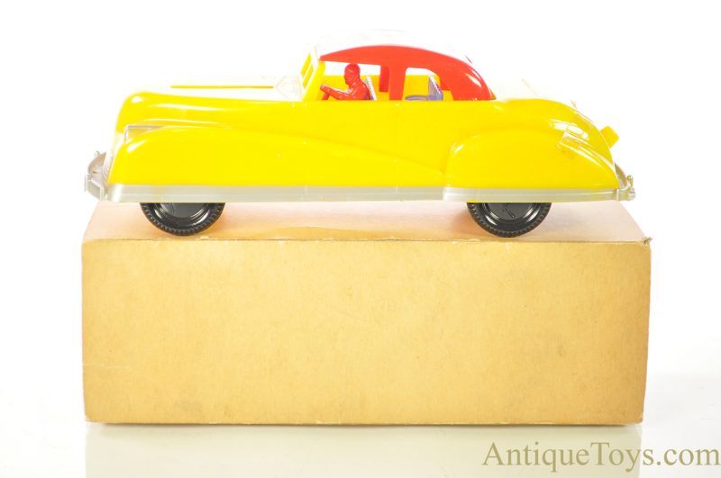 Renwal No. 39 Yellow Plastic Convertible 2-Dr Sedan in Box <FONT COLOR="ff000 ">*SOLD*</font>