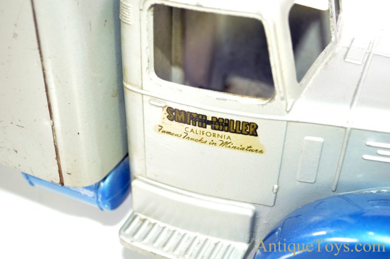 Original Smith-Miller, Inc. “Smitty Toys” Lyon Van Lines Mack Truck Delivery Truck <FONT COLOR="ff000 ">*SOLD*</font> - Image 8