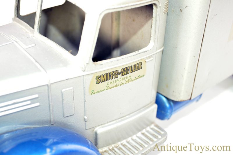 Original Smith-Miller, Inc. “Smitty Toys” Lyon Van Lines Mack Truck Delivery Truck <FONT COLOR="ff000 ">*SOLD*</font> - Image 9