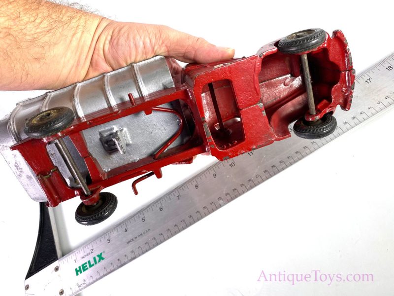 Arcade International Dump Truck Cast Iron <FONT COLOR="ff000 ">*SOLD*</font> - Image 8
