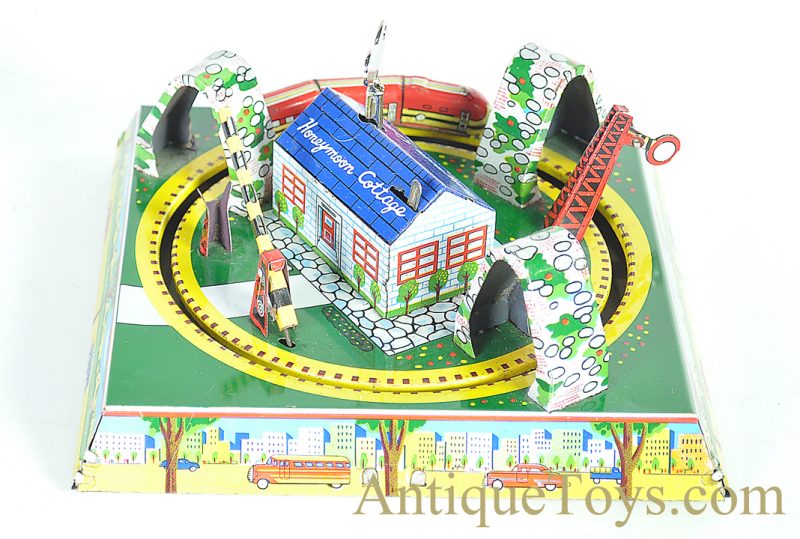 Linemar Marx “Mechanical Honeymoon Express” #J-2498 Tin Lithographed Japanese Windup Honeymoon Cottage Train <FONT COLOR="ff000 ">*SOLD*</font> - Image 3