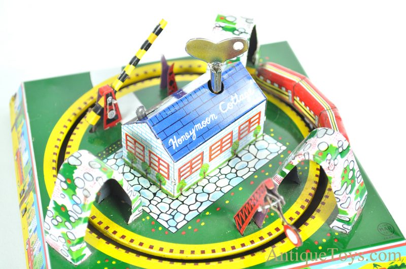 Linemar Marx “Mechanical Honeymoon Express” #J-2498 Tin Lithographed Japanese Windup Honeymoon Cottage Train <FONT COLOR="ff000 ">*SOLD*</font> - Image 5