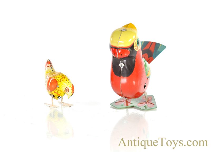 Set of Birds Tin Lithographed Windup U.S.S.R Soviet Russian Pecking Hen & Chinese Jumping Parrot with Boxes for Sale <FONT COLOR="ff000 ">*SOLD*</font> - Image 5