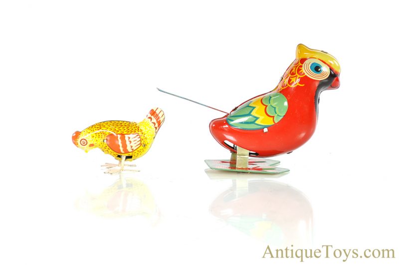 Set of Birds Tin Lithographed Windup U.S.S.R Soviet Russian Pecking Hen & Chinese Jumping Parrot with Boxes for Sale <FONT COLOR="ff000 ">*SOLD*</font> - Image 2