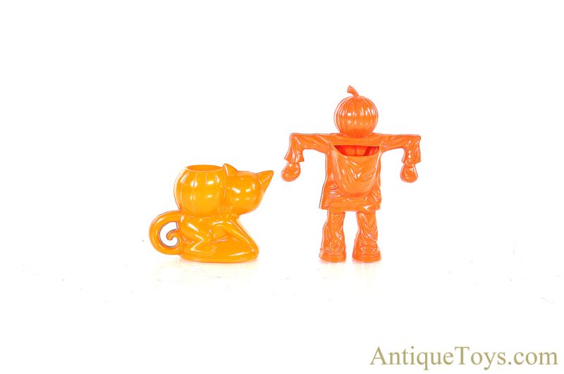 Rosbro Plastics Scarecrow & Cat with Jack O' Lantern Collectibles <FONT COLOR="ff000 ">*SOLD*</font> - Image 2