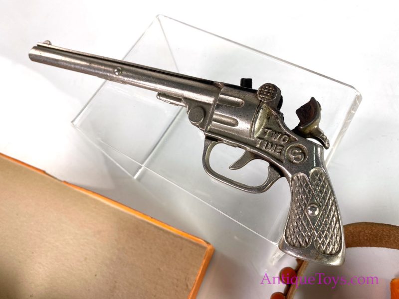 Kenton Ride 'Em Cowboy Toy Cap Gun with Box <FONT COLOR="ff000 ">*SOLD*</font> - Image 3