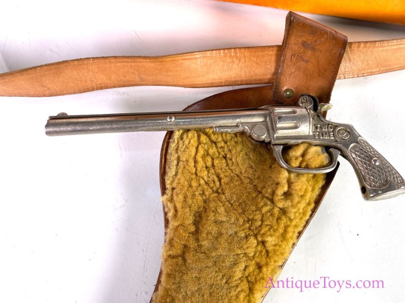 Kenton Ride 'Em Cowboy Toy Cap Gun with Box <FONT COLOR="ff000 ">*SOLD*</font> - Image 7