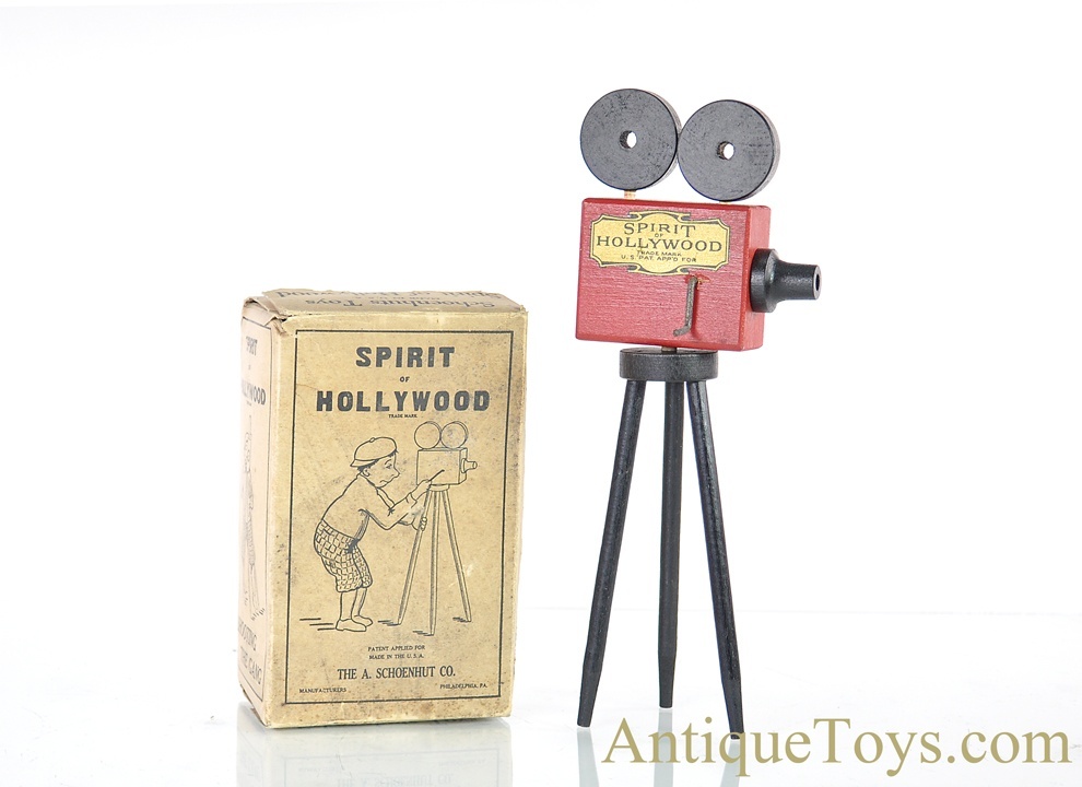 vintage hollywood movie camera