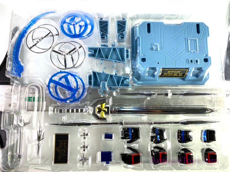 Bandai Voltron I GX-88 Chogokin Robot of Diecast Metal for Sale <FONT COLOR="ff000 ">*SOLD*</font> - Image 4