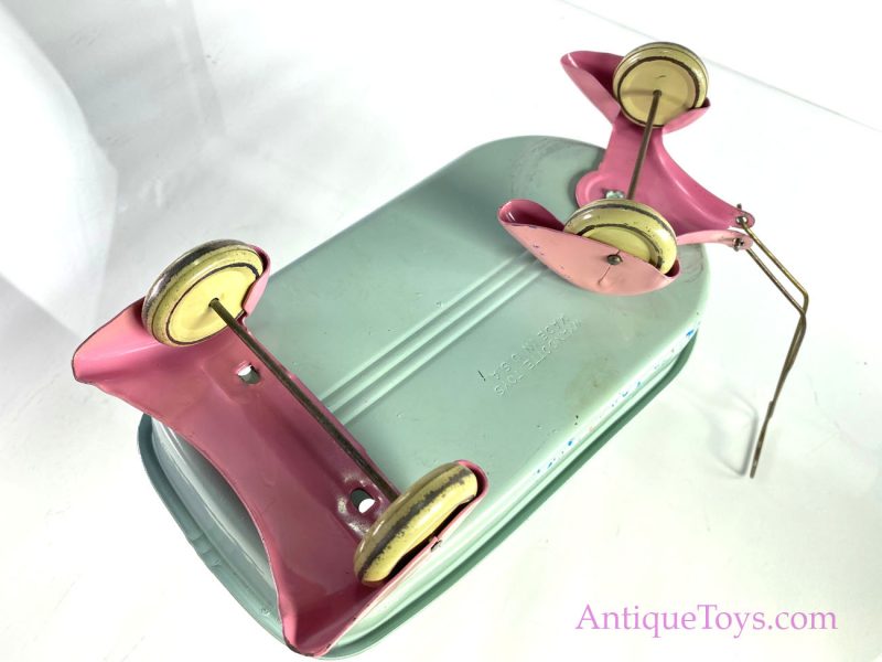 Wyandotte Easter Wagon Pressed Steel Toy <FONT COLOR="ff000 ">*SOLD*</font> - Image 3