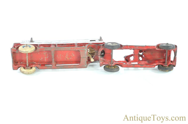 Arcade Cast Iron Tandem Fire Ladder Engine Truck Pairing <FONT COLOR="ff000 ">*SOLD*</font> - Image 3