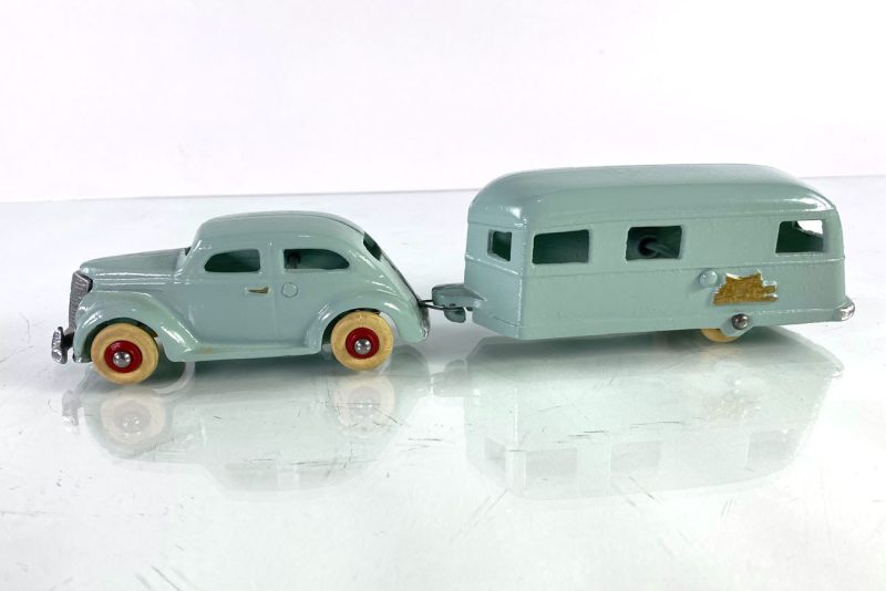 Arcade  ca. 1937 Canada Ford Covered Wagon with Trailer <FONT COLOR="ff000 ">*SOLD*</font>